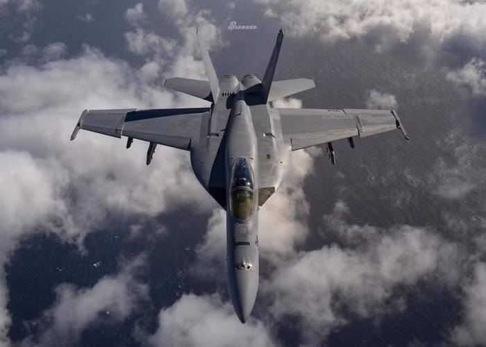 Mỹ ra mắt “siêu ong bắp cày” đủ sức đối đầu với Su-57 Nga?
