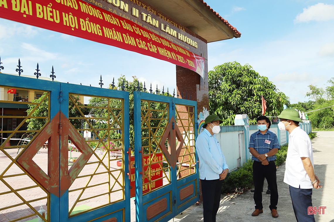 Chủ tịch UBND tỉnh: Quan tâm, động viên các em nhỏ đang cách ly y tế tại Tân Lâm Hương