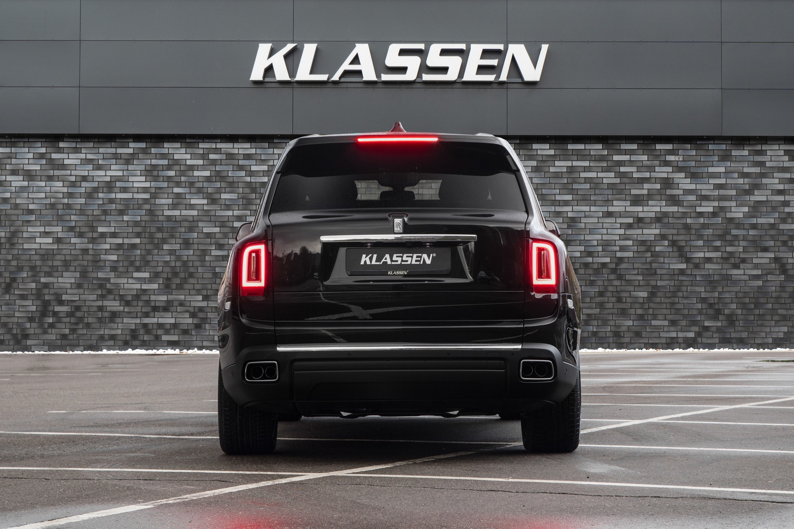 Rolls-Royce Cullinan phiên bản chống đạn giá 1 triệu USD