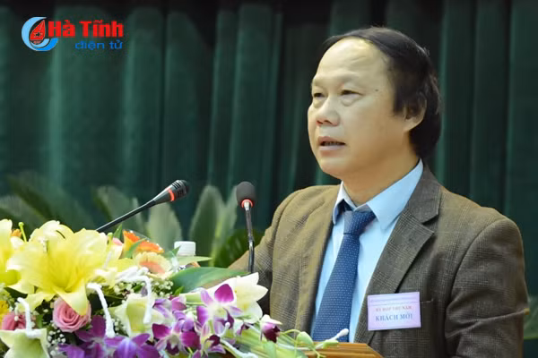 chu tich hdnd tinh dai bieu can di thang vao van de tra loi ngan gon
