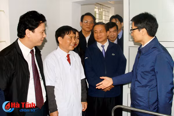 pho thu tuong vu duc dam chuc mung le giang sinh o ha tinh