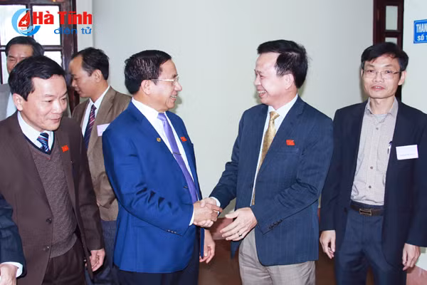hdnd tinh nghe kien nghi cua cu tri thao luan tinh hinh kt xh