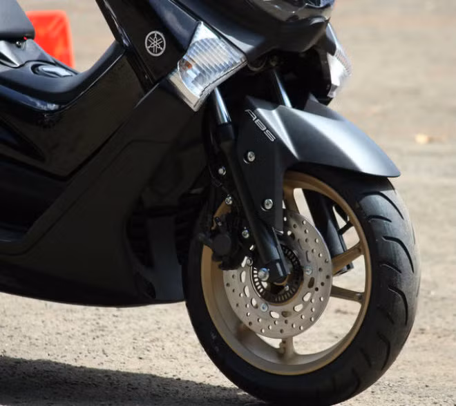 yamaha nmax 2018 len ke gia tu 44 trieu dong