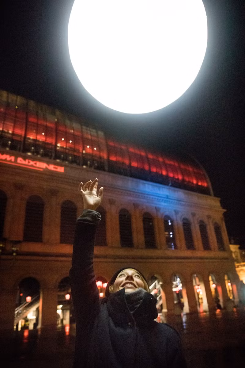 lyon long lay trong le hoi fete des lumieres truoc giang sinh