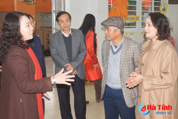 ha tinh tao buoc dot pha trong chinh sach giao duc mam non