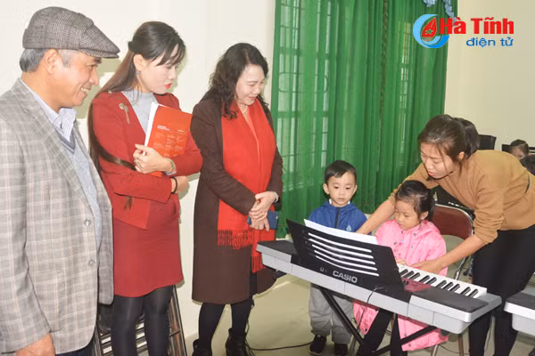 ha tinh tao buoc dot pha trong chinh sach giao duc mam non