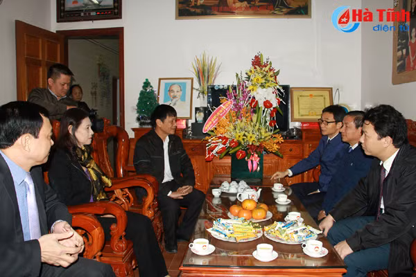 pho thu tuong vu duc dam chuc mung le giang sinh o ha tinh