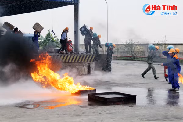 doi pho voi tinh huong chay tai tram chiet nap gas