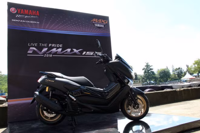 yamaha nmax 2018 len ke gia tu 44 trieu dong