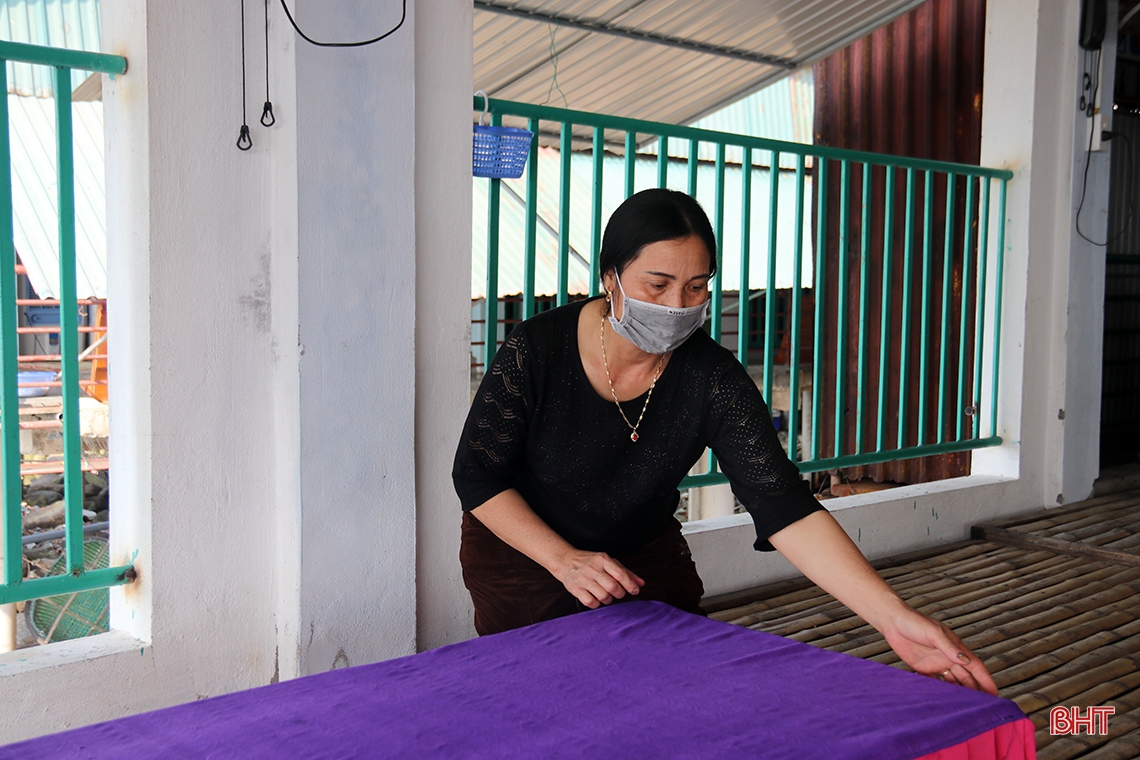 Mực nhảy Vũng Áng hấp dẫn du khách