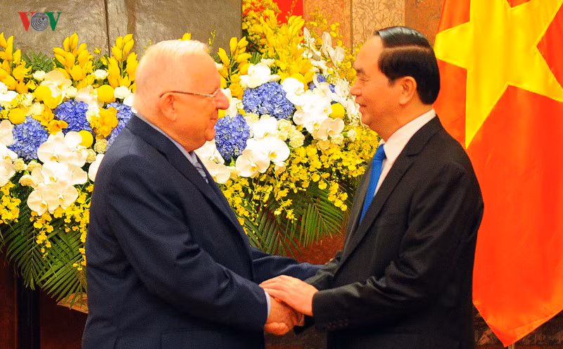 chum anh le don chinh thuc tong thong israel tham viet nam
