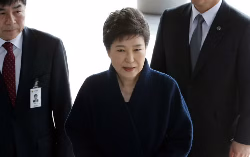 park geun hye co the doi mat an tu 45 nam