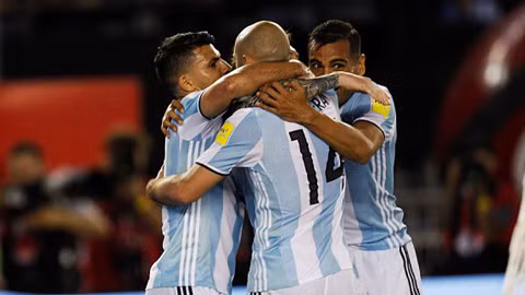 messi xe luoi chile argentina lot vao top 3