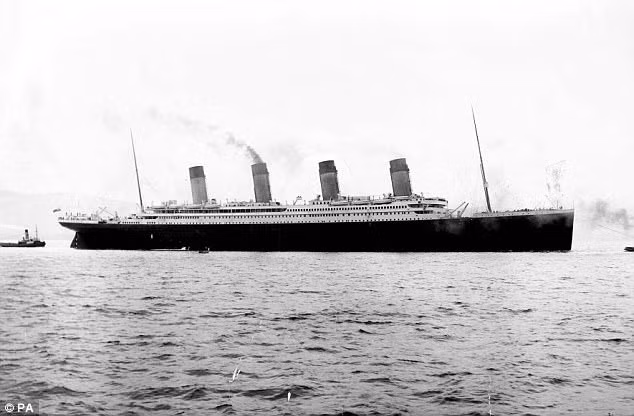 kham pha xac tau titanic huyen thoai duoi long dai duong voi gia 2 3 ty dong