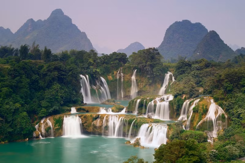 ban gioc lot top thac nuoc dep nhat the gioi do bao nga binh chon