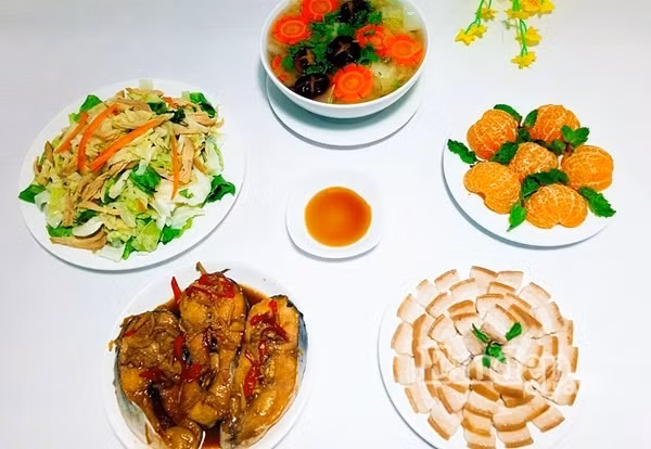 mam com ngon lanh binh di cho gia dinh 4 nguoi