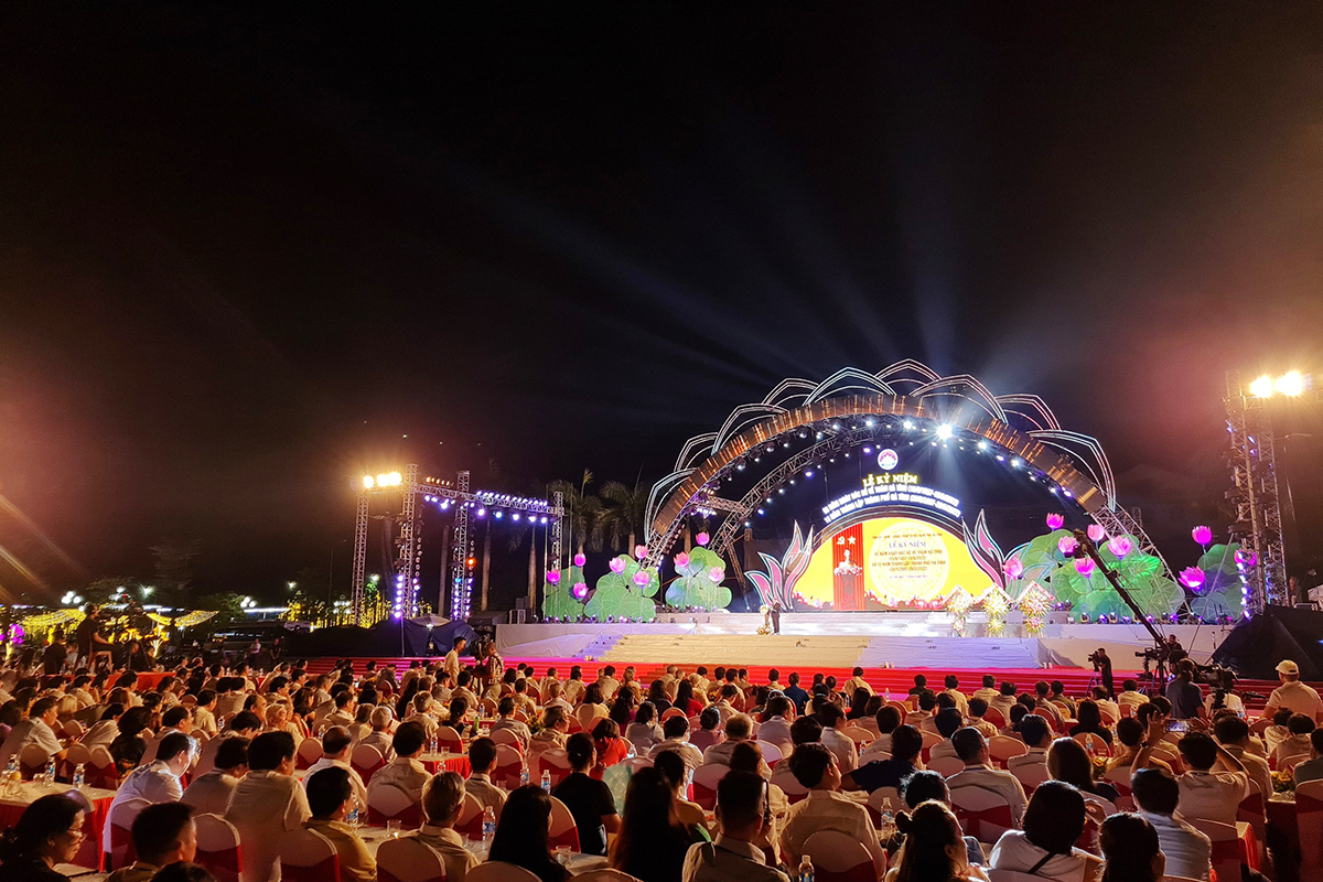 Thủ tướng Phạm Minh Chính: Phấn đấu năm 2030, Hà Tĩnh trở thành tỉnh khá của cả nước