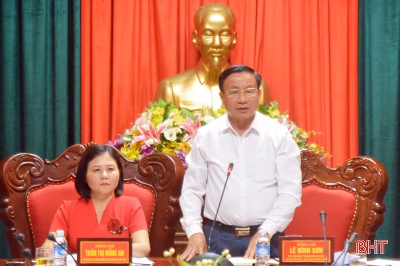 Việc sắp xếp tổ chức hội quần chúng đặc thù tại Hà Tĩnh đáng để các địa phương học tập