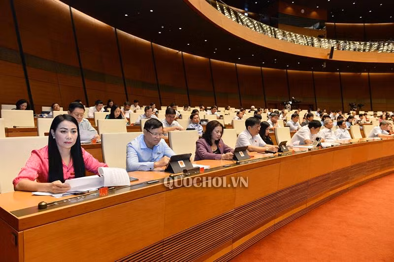 Đại biểu Quốc hội Hà Tĩnh: Tạo cơ sở pháp lý đào thải cán bộ, công chức yếu kém