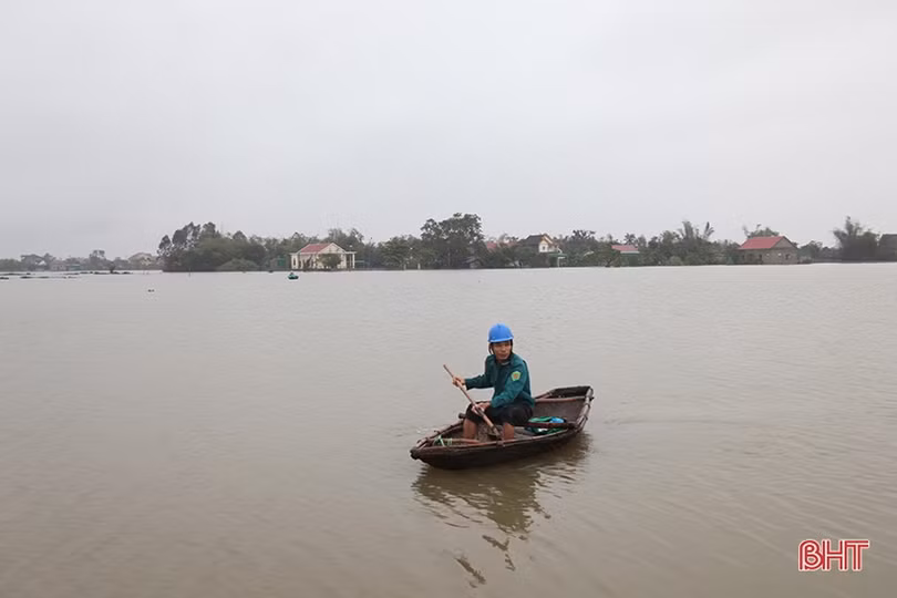 Hơn 300 ha nuôi trồng thủy sản và hàng trăm héc-ta hoa màu ở Can Lộc bị thiệt hại