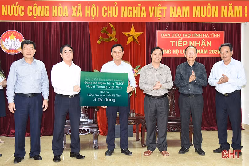 Hơn 85 tỷ đồng ủng hộ đồng bào Hà Tĩnh bị ảnh hưởng lũ lụt