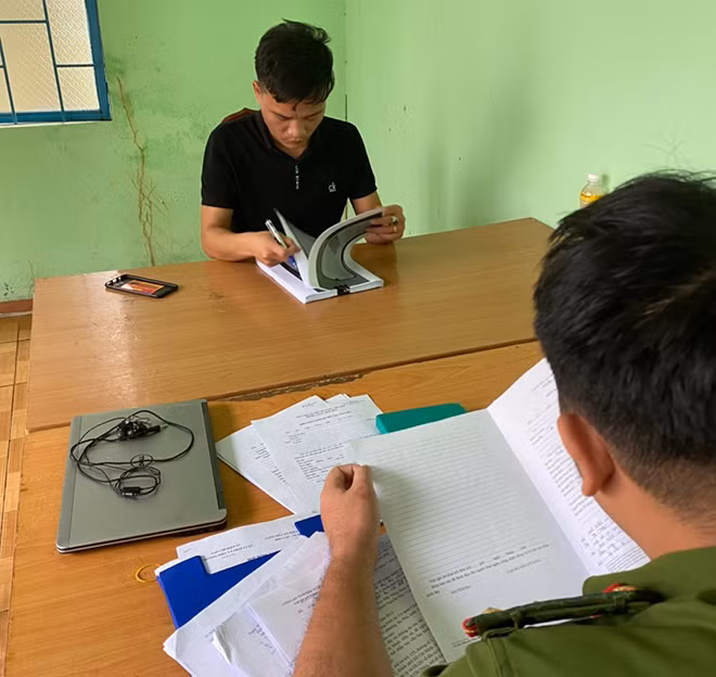 Bắt giữ 2 phóng viên tống tiền doanh nghiệp ở Đắk Nông