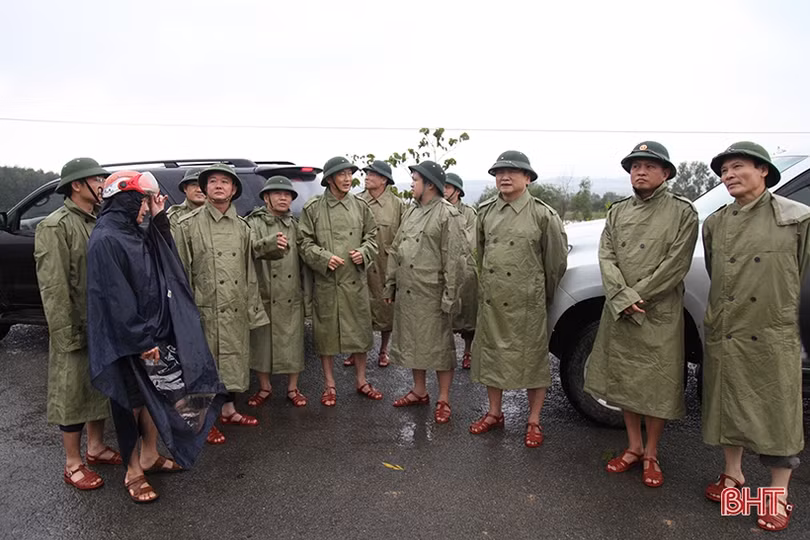 Chủ tịch UBND tỉnh Hà Tĩnh: Theo dõi sát diễn biến mưa lũ, chủ động ứng phó nguy cơ sạt lở đất
