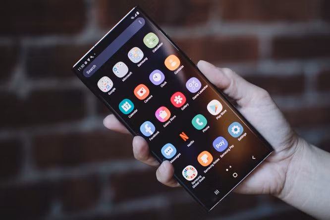 Trong khoảng 30 triệu nên mua điện thoại nào?
