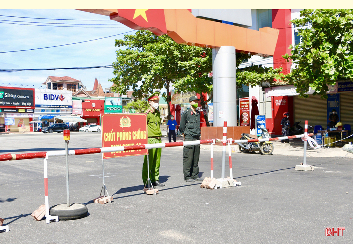 Trách nhiệm, quyết liệt, nhân văn, Hà Tĩnh kiểm soát tốt dịch COVID-19 và đẩy mạnh phát triển kinh tế - xã hội