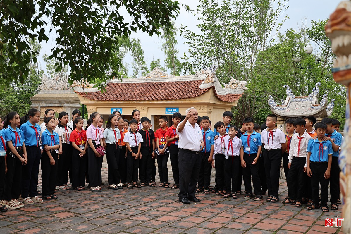 bqbht_br_ong-cu-thuyet-minh.jpg