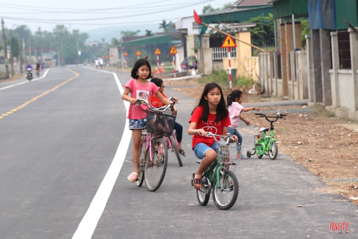 Sau 10 ngày thực hiện Chỉ thị 16, người dân Hà Tĩnh bắt đầu chủ quan việc phòng dịch Covid-19
