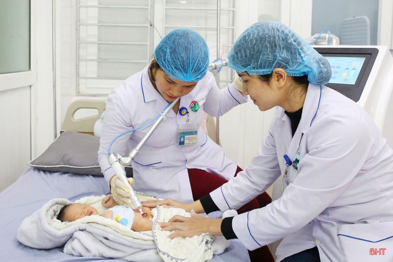 Bảo vệ, chăm sóc và nâng cao sức khỏe Nhân dân - Sứ mệnh thiêng liêng (Bài 2): Nỗ lực rút ngắn khoảng cách với tuyến Trung ương