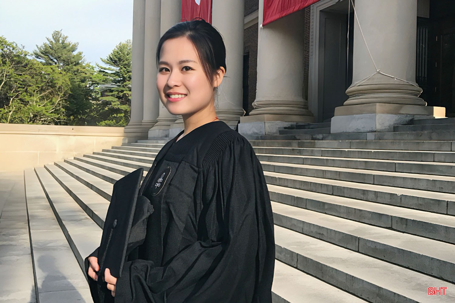 bqbht_br_ton-ha-anh-tai-khuon-vien-truong-dai-hoc-harvard-ngay-tot-nghiep.jpg