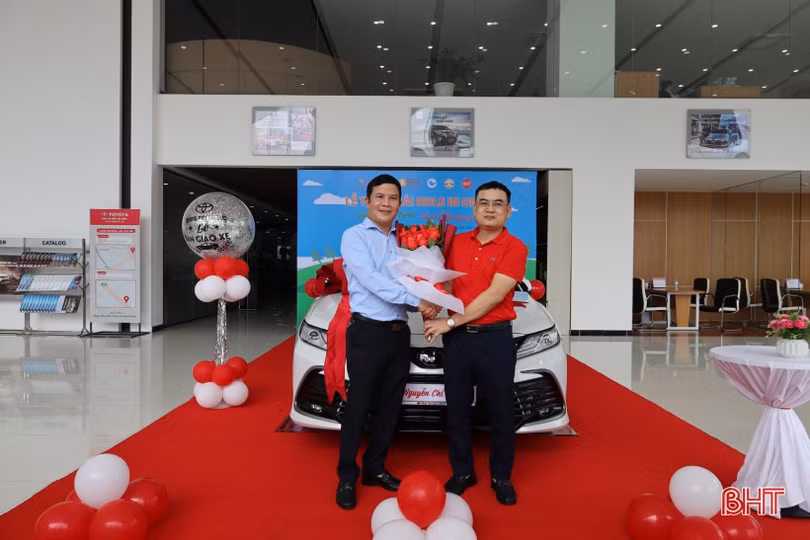 Cú đánh hole-in-one nhận ô tô Camry hơn 1 tỷ đồng tại Hà Tĩnh