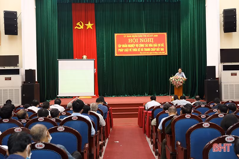 Trang bị nghiệp vụ công tác hoà giải cơ sở cho gần 150 bí thư, thôn trưởng ở TX Kỳ Anh