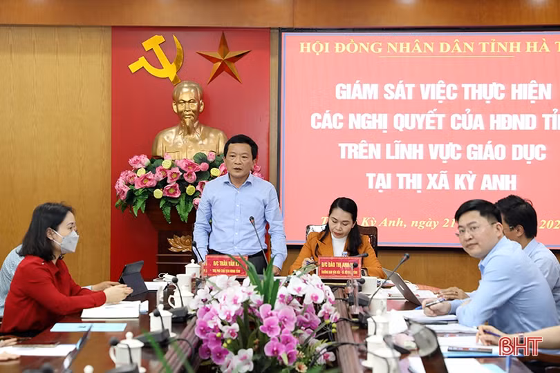 Thị xã Kỳ Anh cần ưu tiên nguồn lực đầu tư cơ sở vật chất, thu hút giáo viên có chất lượng cao
