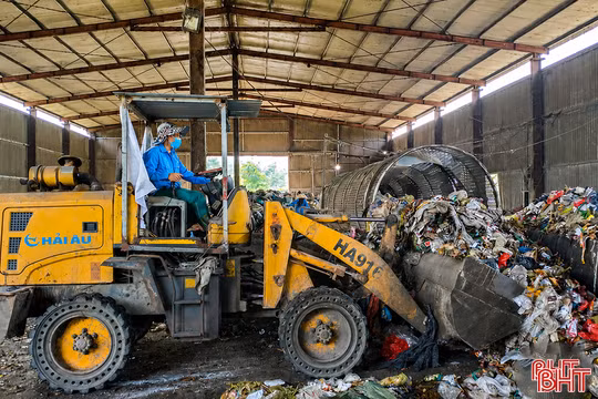 Tăng cường quản lý hoạt động phân loại, thu gom, vận chuyển, tập kết và xử lý chất thải rắn