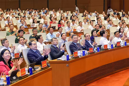 Hội nghị toàn quốc quán triệt, triển khai một số nghị quyết, chỉ thị của Bộ Chính trị