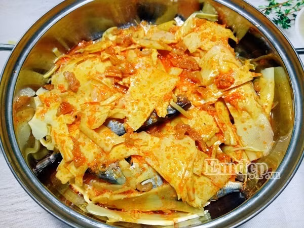 troi mua lam noi ca nuc kho mang dam da ca nha ngon com