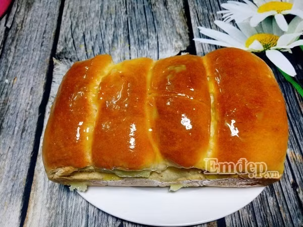 cong thuc lam banh mi pho mai don gian nhat ngon chang thua gi phien ban goc
