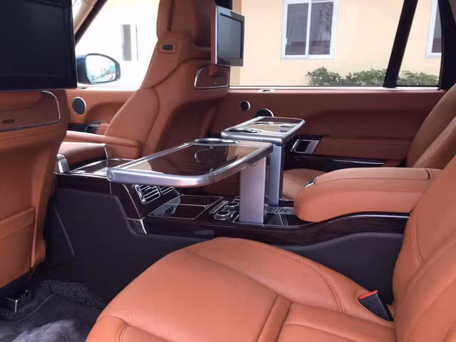 range rover svautobiography hybrid dau tien ve viet nam
