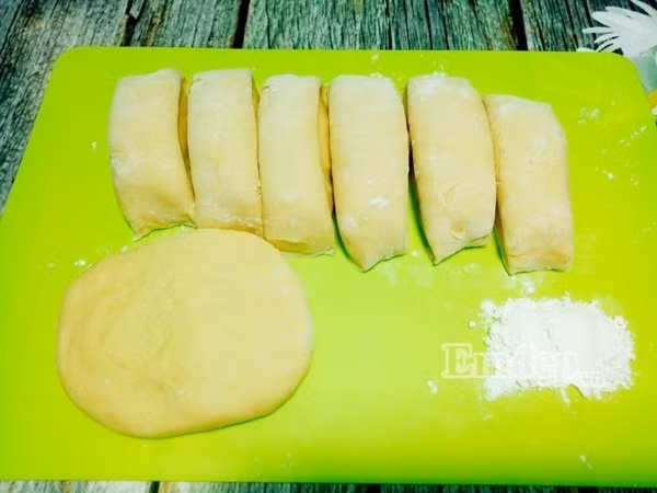 cong thuc lam banh mi pho mai don gian nhat ngon chang thua gi phien ban goc