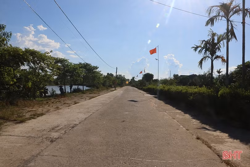 Người đàn ông ở Hà Tĩnh hơn 30 năm...“vác tù và hàng tổng” !
