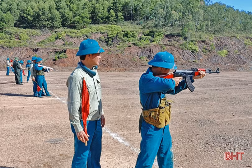 Hà Tĩnh huấn luyện bộ đội, dân quân đảm bảo “cơ bản, thiết thực, vững chắc”