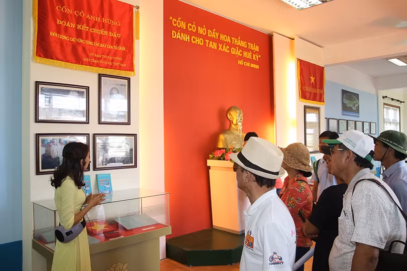 Nợ duyên Cồn Cỏ