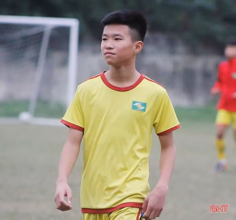 U15 Hồng Lĩnh Hà Tĩnh bổ sung 4 cầu thủ tranh tài Giải Bóng đá U15 Quốc gia 