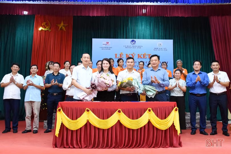Sản phẩm của HTX Nguyên Lâm có mặt ở Siêu thị Co.opmart Hà Tĩnh