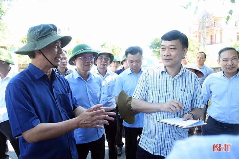 Bàn giao mốc giải phóng mặt bằng cao tốc Bắc - Nam qua Hà Tĩnh chưa đạt 100% khối lượng