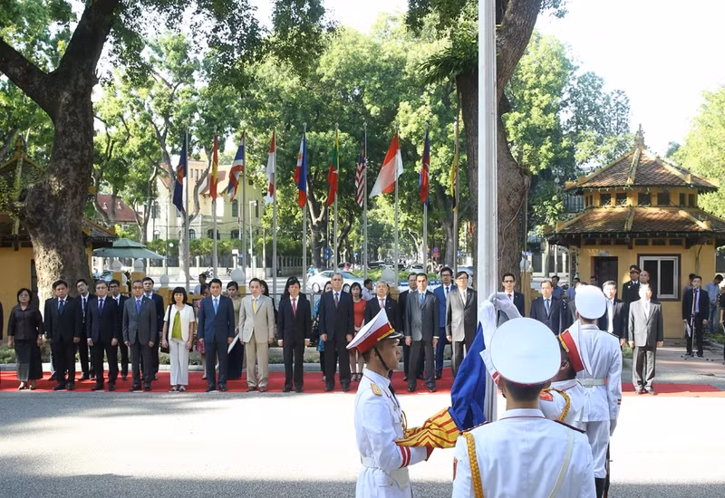 le thuong co asean tai ha noi