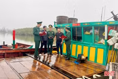 Tạm gác những chuyến biển xa, bà con ngư dân sẵn sàng cho ngày bầu cử